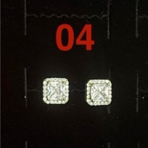 4 Pairs Tested Sterling Silver Stud Earrings – Gemstones & CZ - Picture 6 of 10